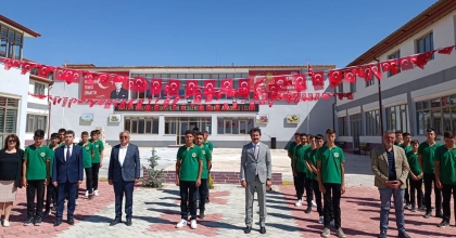 BAKLAN’DA BEŞ YILDIZLI OKULDA EĞİTİM BAŞLADI