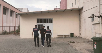 BEŞ İLDE DOLANDIRICILIK SUÇUNDAN ARANIYORDU