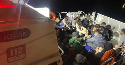 BODRUM'DA 26 DÜZENSİZ GÖÇMEN KURTARILDI, 25’İ YAKALANDI
