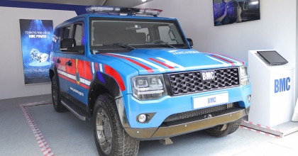 DOĞUŞTAN ZIRHLI, YERLİ VE MİLLİ 'TULGA' JANDARMA GİYDİRMESİYLE İLK KEZ SERGİLENDİ