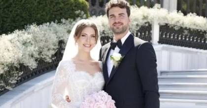 EDA ECE'DEN MÜJDELİ HABER: ANNE OLUYOR!