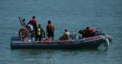 HELİKOPTER MÜRETTEBATINDAN BİR KİŞİNİN DAHA CANSIZ BEDENİ ÇIKARTILDI