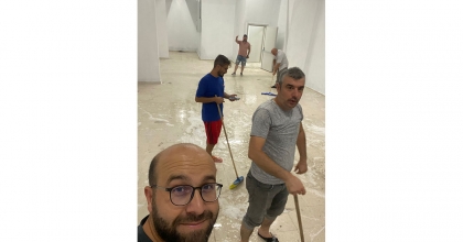 ÖĞRETMENLER YENİ ÖĞRETİM YILINA OKUL TEMİZLİĞİNİ YAPARAK BAŞLADILAR