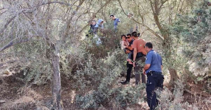ORGANİZATÖRLERİ BEKLERKEN KARŞILARINDA POLİSİ BULDULAR  