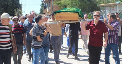 UŞAKLI GAZETECİ SON YOLCULUĞUNA UĞURLANDI  