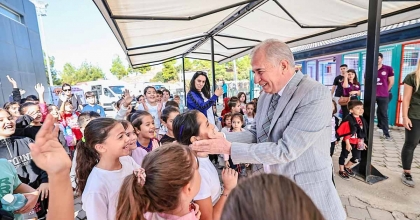 4 EKİM’İ ÇOCUKLARLA BİRLİKTE KUTLADI