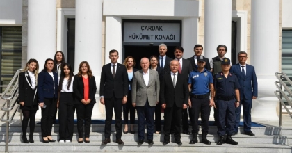 VALİ COŞKUN İLÇE GEZİLERİNİ SÜRDÜRÜYOR 