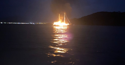 YANAN GULET KULLANILAMAZ HALE GELDİ