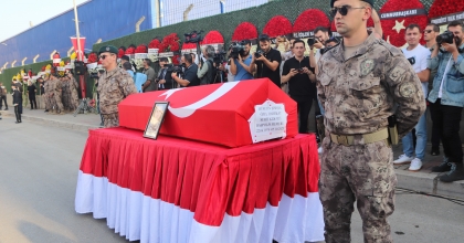 ŞEHİT POLİSE YÜREK YAKAN VEDA