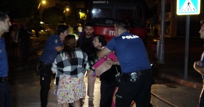 İŞ YERİNİN YANDIĞINI GÖREN KADIN FENALAŞTI