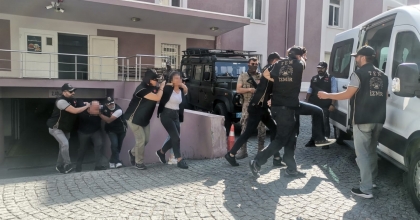 HDP İZMİR İL EŞBAŞKANI TUTUKLANDI