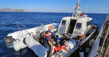 30 DÜZENSİZ GÖÇMEN YAKALANDI