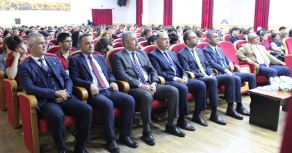 LİSE ÖĞRENCİLERİ ÇALIŞTAYDA BİRARAYA GELDİ