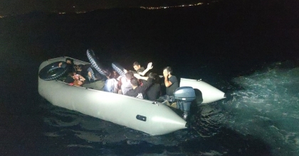 BODRUM'DA 22 DÜZENSİZ GÖÇMEN YAKALANDI