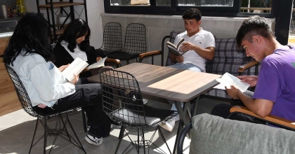 BULDAN’DA ÖĞRENCİLER KİTAP KAFEYİ ÇOK SEVDİ