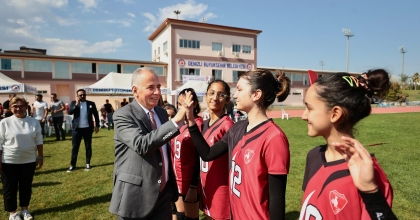 BÜYÜKŞEHİR CUMHURİYET TURNUVASI BAŞLADI