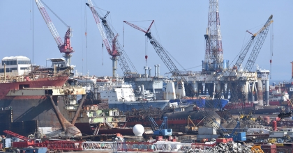 DEV GEMİLER İZMİR’DEKİ GEMİ SÖKÜM MERKEZİNDE GERİ DÖNÜŞÜME KAZANDIRILIYOR