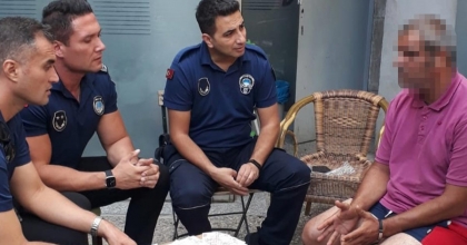 ZABITA BİLE ŞAŞIRDI: DİLENCİ 15 DAKİKADA BİN 200 LİRA TOPLADI