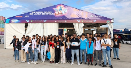GENÇ KUŞAK TOPLULUĞUNUN ROTASI BU KEZ TEKNOFEST OLDU