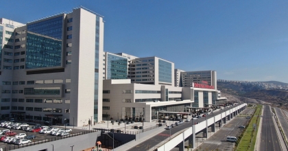 İZMİR ŞEHİR HASTANESİ HASTA KABULÜNE BAŞLADI