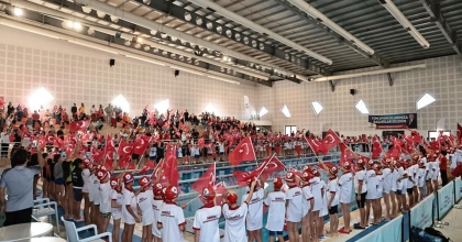 KULAÇLAR CUMHURİYET İÇİN ATILDI