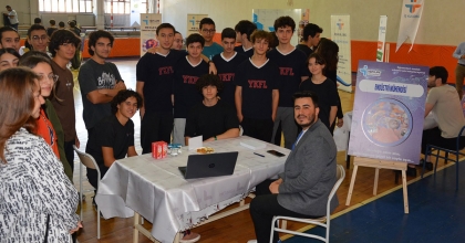 LİSE ÖĞRENCİLERİ MESLEKLERİ ÖĞRENDİ