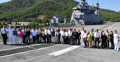 MARMARİSLİ MUHARİP GAZİLER TCG ANADOLU’YU ZİYARET ETTİ  