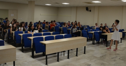 PAÜ HASTANESİNDE PERSONELE İLETİŞİM EĞİTİMİ VERİLDİ