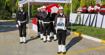 POLİS MEMURU SON YOLCULUĞUNA UĞURLANDI