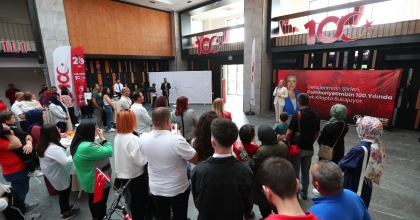 ATATÜRK’Ü VE CUMHURİYET’İ RESMETTİLER