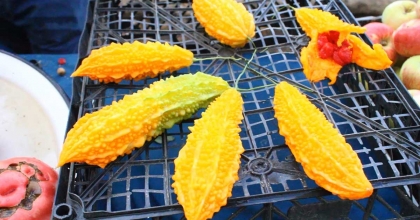 ŞİFA DEPOSU KUDRET NARI KÜTAHYA’DAKİ PAZAR TEZGAHLARINDA YERİNİ ALDI  