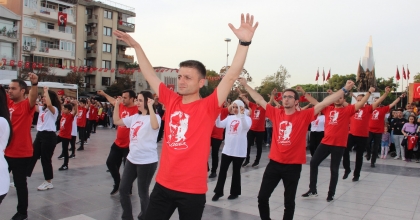 CUMHURİYETİN 100. YILINDA 100 KİŞİLİK HARMANDALI