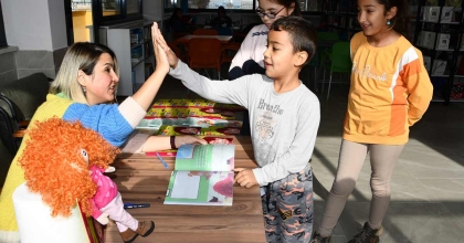 “NEŞE’NİN PIRPIR’LI HAYALİ” MİNİKLERLE BULUŞTU