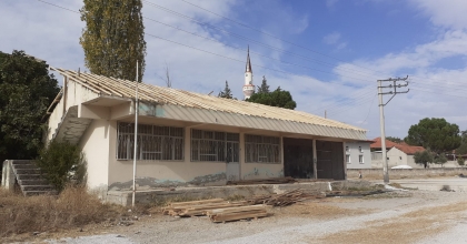 DERBENT SOSYAL TESİSİ ÇALIŞMALARI SÜRÜYOR