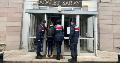 71 DOLANDIRICILIK OLAYINA KARIŞAN KADINI JANDARMA YAKALADI