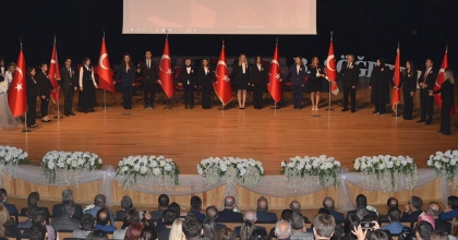 ADAYLIĞI KALDIRILAN ÖĞRETMENLER YEMİN ETTİ