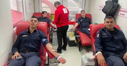 ALAŞEHİR JANDARMADAN ÖRNEK DAVRANIŞ