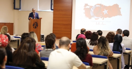 AMELİYAT HEMŞİRELERİ EĞİTİM SERTİFİKALARINI REKTÖR KUTLUHAN’IN ELİNDEN ALDILAR