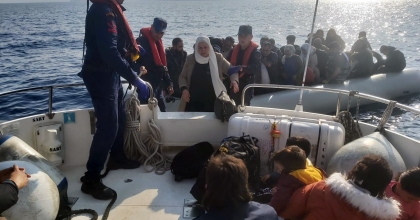 93 DÜZENSİZ GÖÇMEN KURTARILDI
