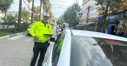 DENETİMLERDE 3 ARAÇ TRAFİKTEN MEN EDİLDİ