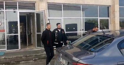 TUTUKLANAN UYUŞTURUCU SATICISININ SUÇ DOSYASI KABARIK ÇIKTI