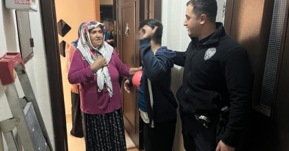 KAYIP ÇOCUK AİLESİNE TESLİM EDİLDİ