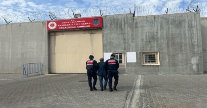 ARANAN 15 ŞAHIS YAKALANDI