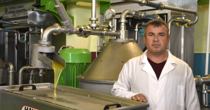 PAZARDA SATILAN ZEYTİNYAĞLARI TEHLİKE SAÇIYOR