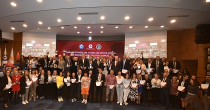 550 KİŞİNİN ADIMLARI ÖĞRENCİLERE BURS OLDU