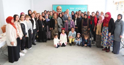 KADIN KURSİYERLERLE BULUŞTU