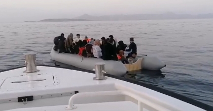 BODRUM'DA 77 DÜZENSİZ GÖÇMEN KURTARILDI, 39’U YAKALANDI