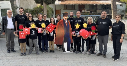 CHP İLÇE ÖRGÜTÜ ATATÜRK BASKILI TİŞÖRT DAĞITTI