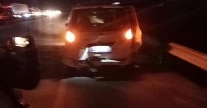 GEDİZ’DE AYNI YOLDA, AYNI YERDE 2 FARKLI KAZA: 5 YARALI  