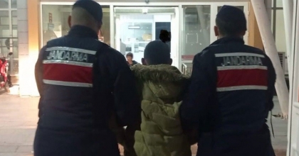 İŞYERİ VE EVLERDEN HIRSIZLIK YAPAN ŞÜPHELİ MANİSA’DA YAKALANDI